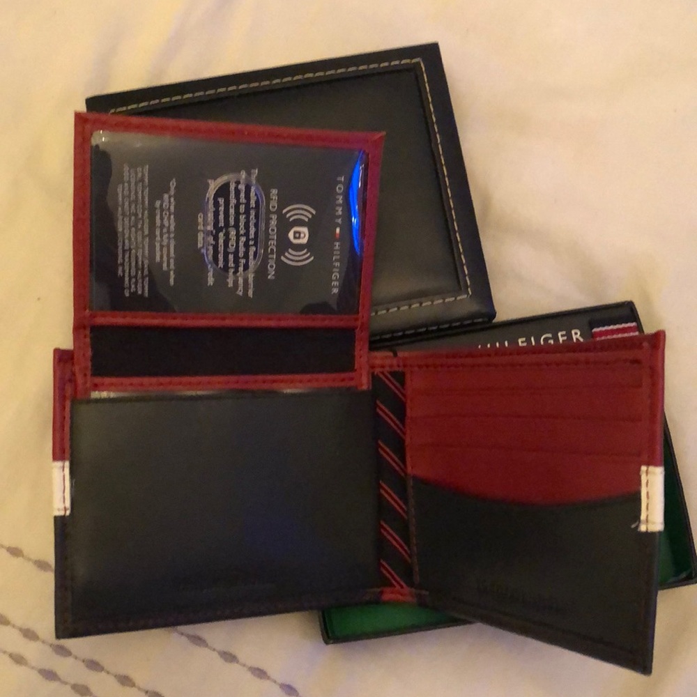 Wallet - Picture 2 of 2